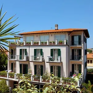Riviera 3* Marina di Pietrasanta
